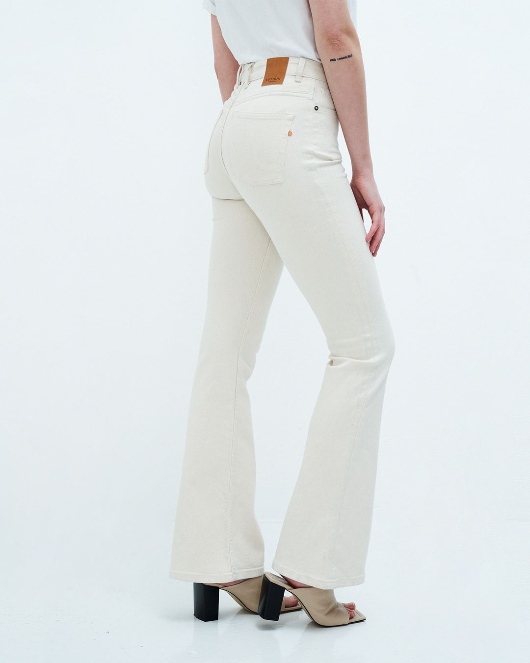 Lisette undyed witte flared jeans