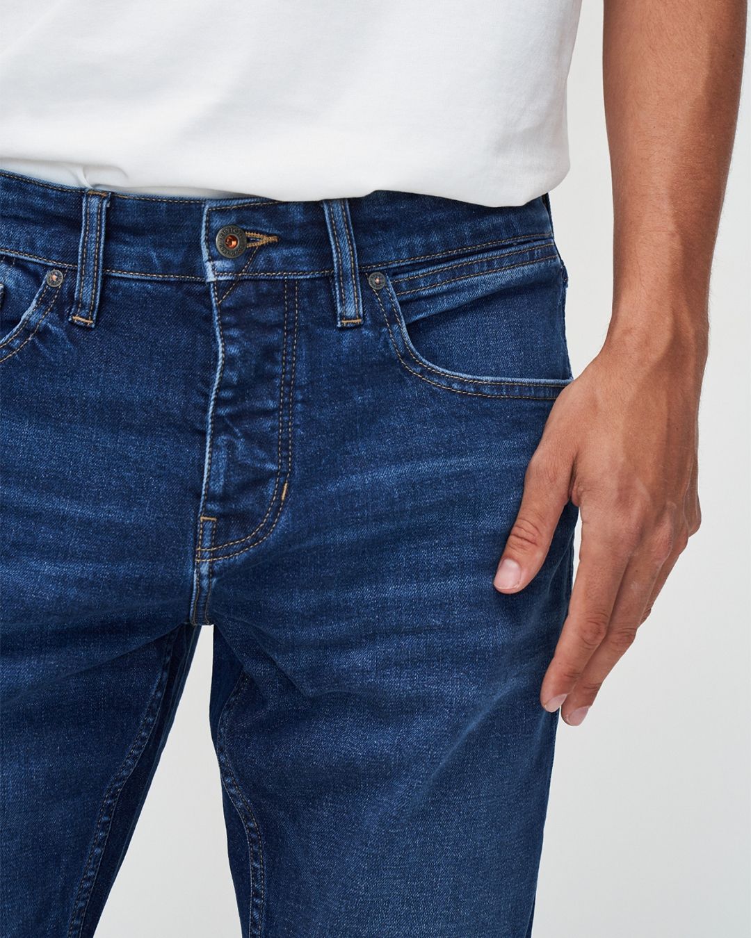 Jim Tapered Fit Jeans Faded Indigoblau