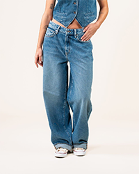 Wide leg jeans